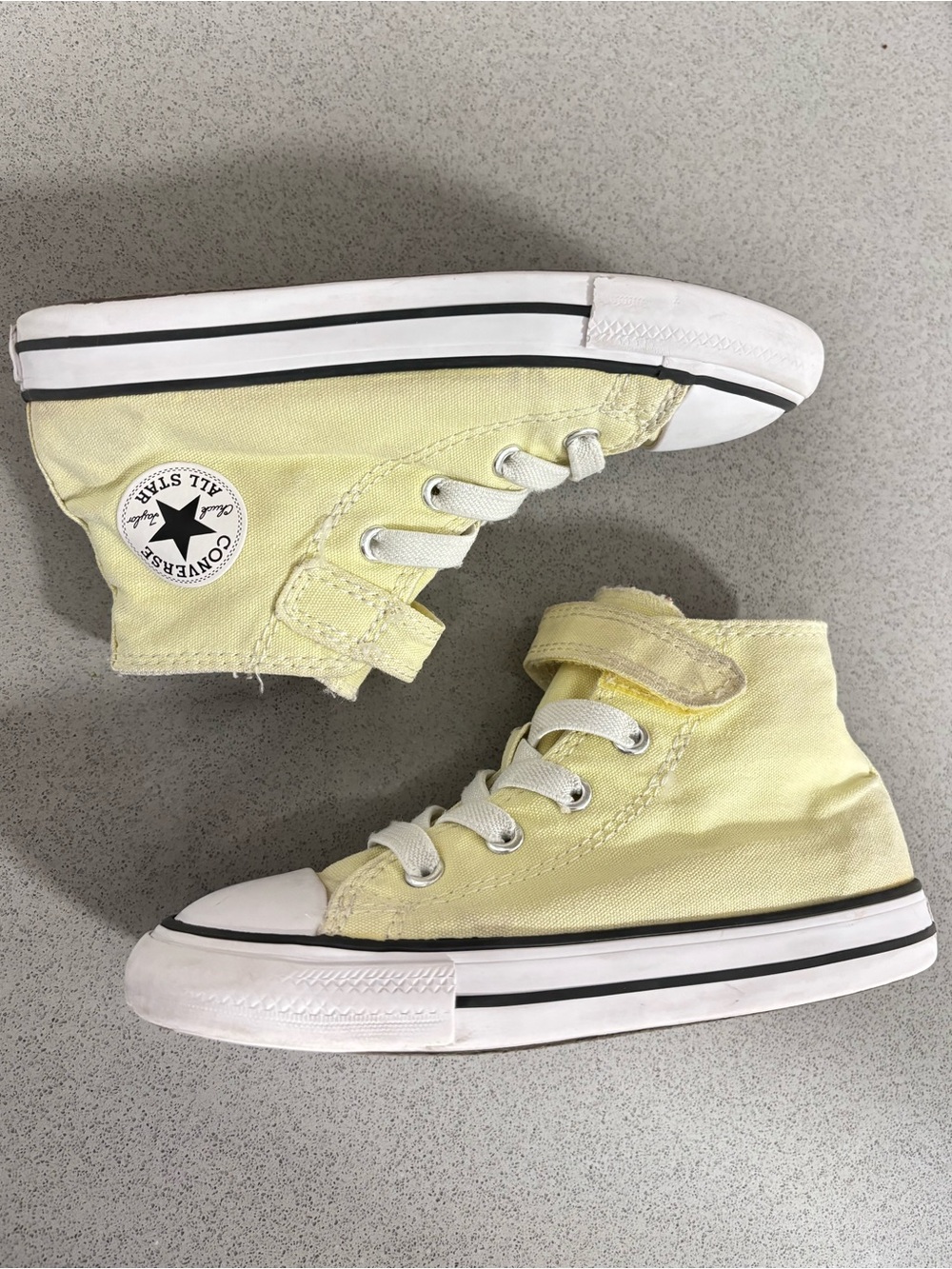 Chuck Taylor All Star Easy-On Size 10C